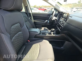 2025 Nissan Pathfinder S – miniatura 8