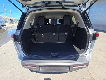2025 Nissan Pathfinder S – miniatura 12