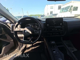 2025 Nissan Pathfinder S – miniatura 10