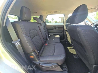 2025 Nissan Pathfinder S – miniatura 17