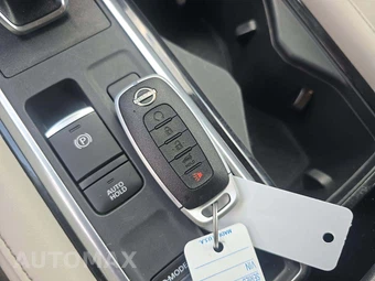 2025 Nissan Pathfinder SL – miniatura 5
