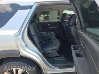 2025 Nissan Pathfinder SL - miniatura 14