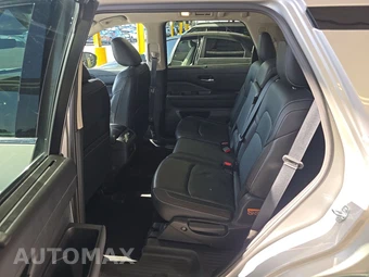 2025 Nissan Pathfinder SL – miniatura 13