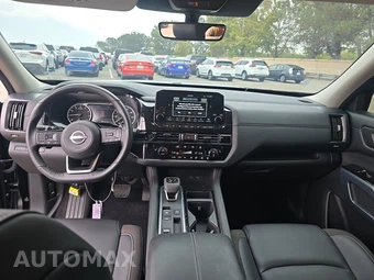 2025 Nissan Pathfinder SL – miniatura 11
