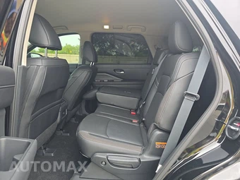 2025 Nissan Pathfinder SL – miniatura 13