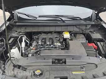 2025 Nissan Pathfinder SL – miniatura 17