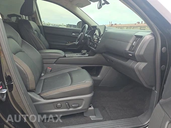 2025 Nissan Pathfinder SL – miniatura 8