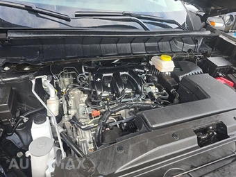 2025 Nissan Pathfinder SL – miniatura 16