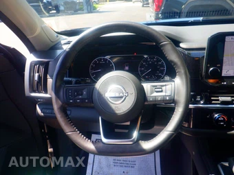 2025 Nissan Pathfinder SL – miniatura 24