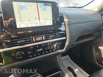 2025 Nissan Pathfinder SL – miniatura 11