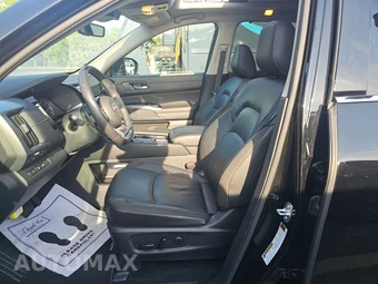 2025 Nissan Pathfinder SL – miniatura 7