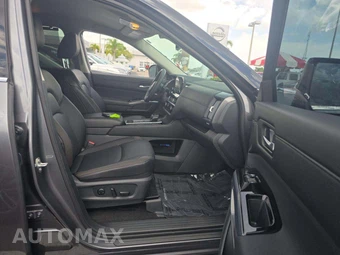 2025 Nissan Pathfinder SL – miniatura 19