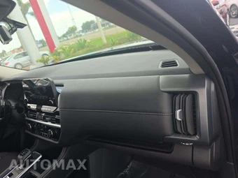 2025 Nissan Pathfinder SL – miniatura 17