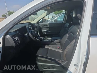 2025 Nissan Pathfinder SL - miniatura 11
