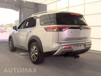 2025 Nissan Pathfinder SL – miniatura 6