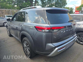 2025 Nissan Pathfinder SL – miniatura 2