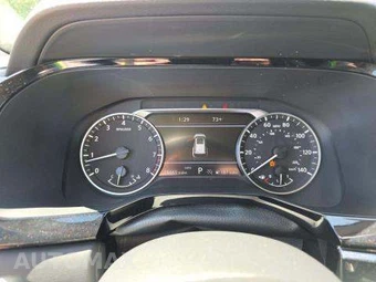 2025 Nissan Pathfinder SL – miniatura 10