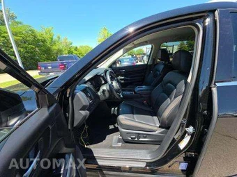 2025 Nissan Pathfinder SL – miniatura 7