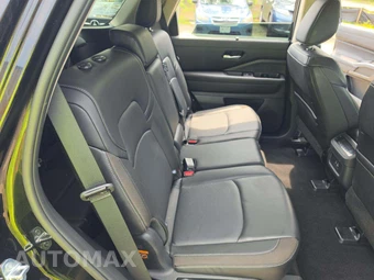 2025 Nissan Pathfinder SL - miniatura 16