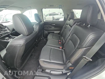 2025 Nissan Pathfinder SL - miniatura 13