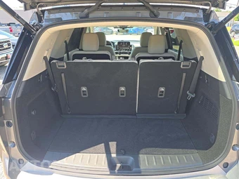 2025 Nissan Pathfinder SL – miniatura 12