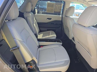 2025 Nissan Pathfinder SL – miniatura 14