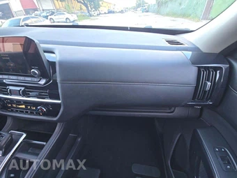 2025 Nissan Pathfinder SV – miniatura 17