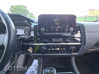 2025 Nissan Pathfinder SV – miniatura 7