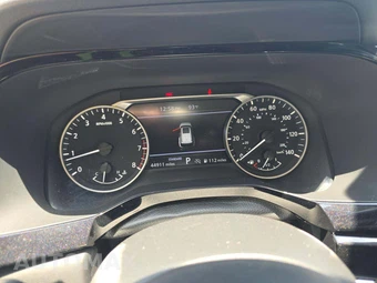 2025 Nissan Pathfinder SV – miniatura 9