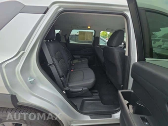 2025 Nissan Pathfinder SV - miniatura 17