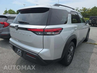 2025 Nissan Pathfinder SV - miniatura 3