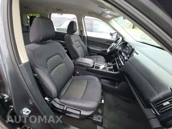 2025 Nissan Pathfinder SV – miniatura 19