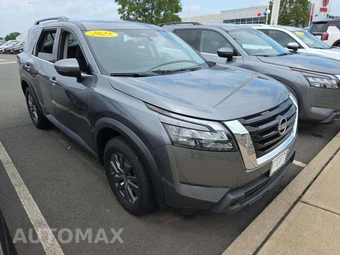 2025 Nissan Pathfinder SV – miniatura 4