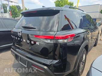 2025 Nissan Pathfinder SV – miniatura 3