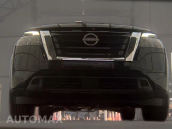 2025 Nissan Pathfinder SV - miniatura 3