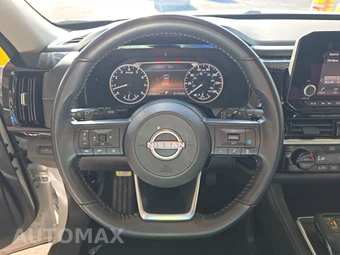 2025 Nissan Pathfinder SV – miniatura 10