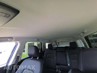 2025 Nissan Pathfinder SV – miniatura 11