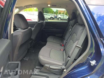 2025 Nissan Pathfinder SV – miniatura 13