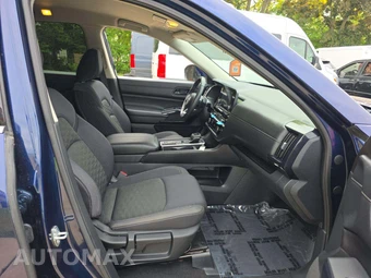 2025 Nissan Pathfinder SV – miniatura 19