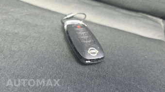 2025 Nissan Pathfinder SV - miniatura 25