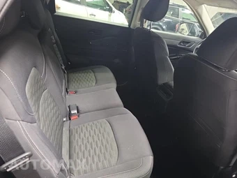 2025 Nissan Pathfinder SV – miniatura 15