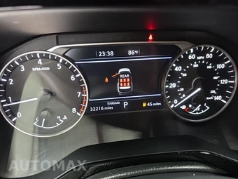 2025 Nissan Pathfinder SV – miniatura 9