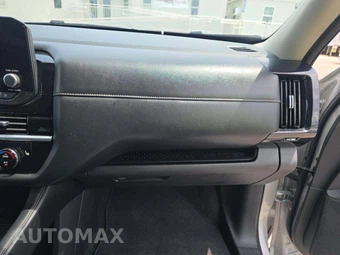2025 Nissan Pathfinder SV – miniatura 17