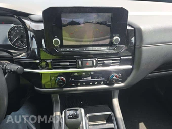 2025 Nissan Pathfinder SV – miniatura 7