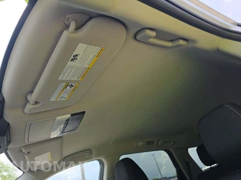 2025 Nissan Pathfinder SV – miniatura 8