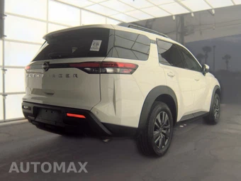 2025 Nissan Pathfinder SV – miniatura 4