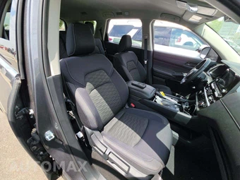 2025 Nissan Pathfinder SV – miniatura 19