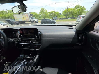 2025 Nissan Pathfinder SV – miniatura 20