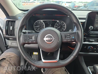 2025 Nissan Pathfinder SV – miniatura 10