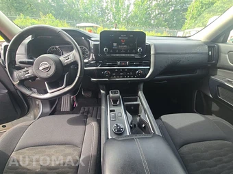 2025 Nissan Pathfinder SV – miniatura 11